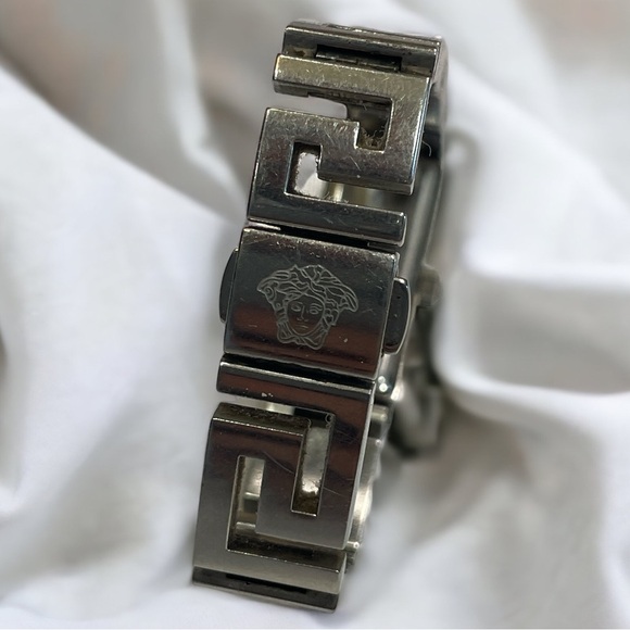 Vintage Versace Articulated Watch - Picture 7 of 7